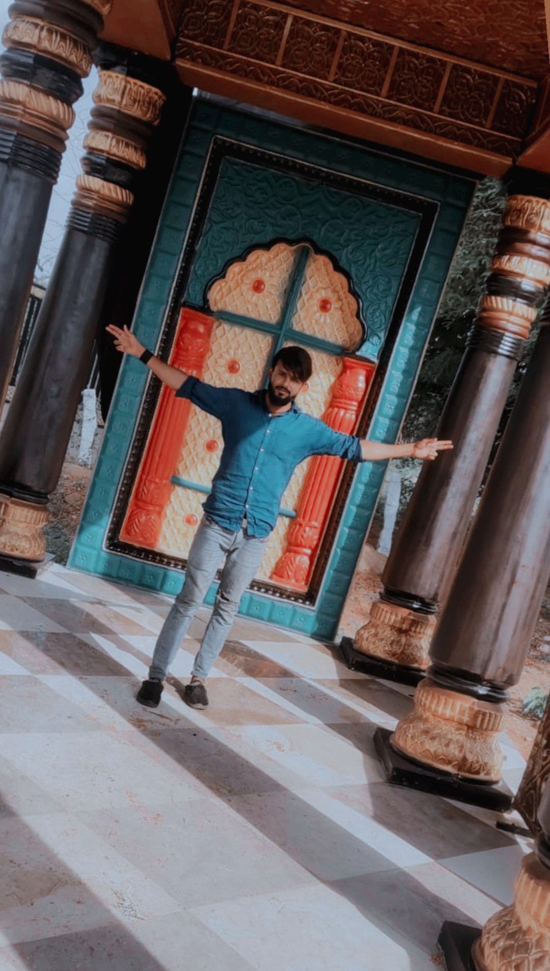 Faisal Khan Anju Fiber Art Owner (6)